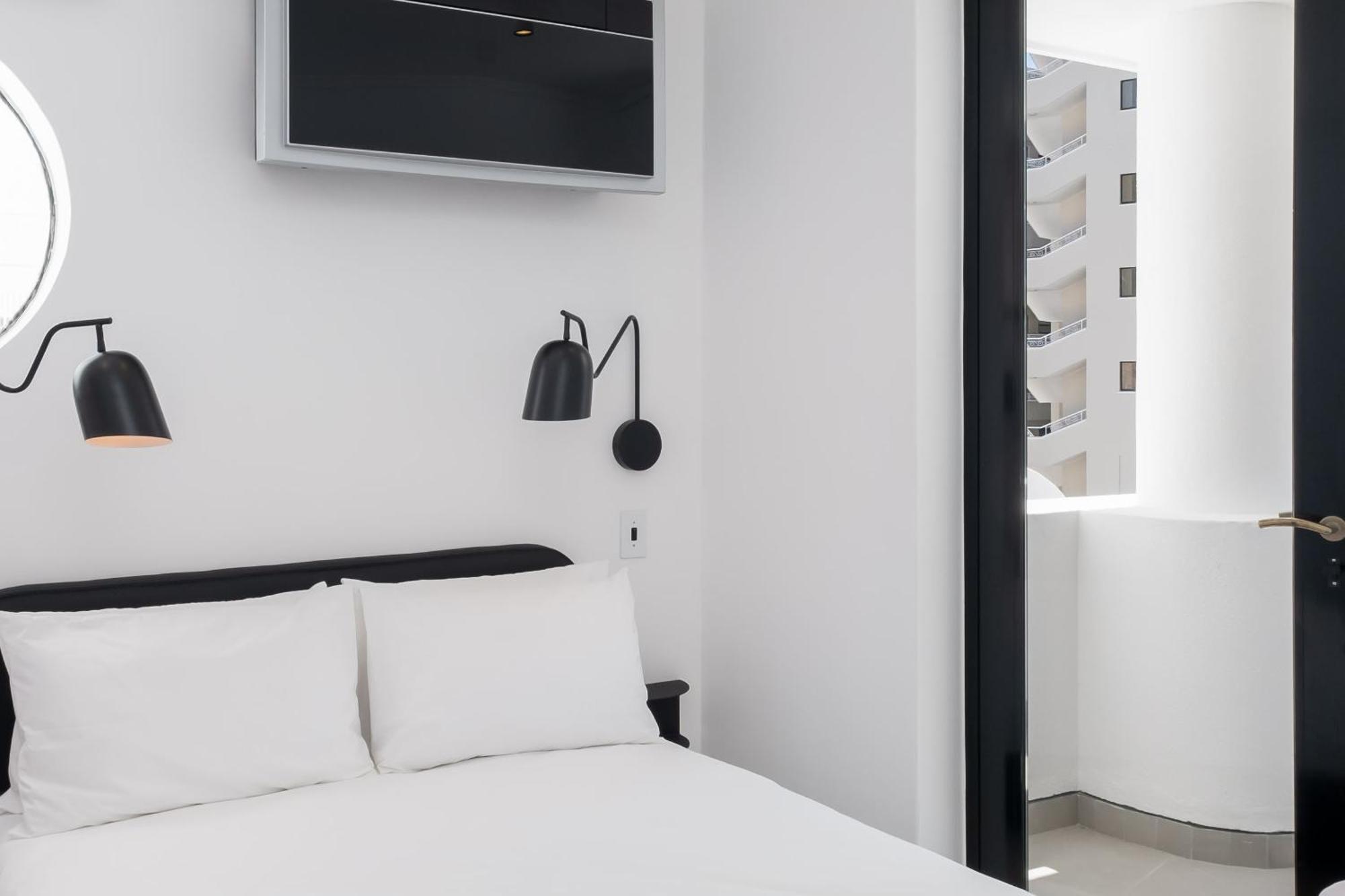 Flamingo 201- One Bedroom Sea Point Apartment
